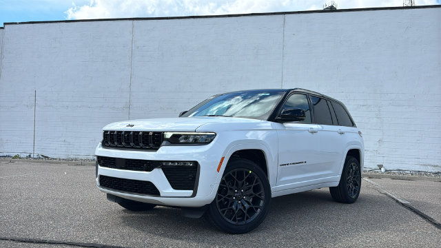 New 2027 Jeep Grand Cherokee 2 Row SUMMIT 4X4 Sport Utility