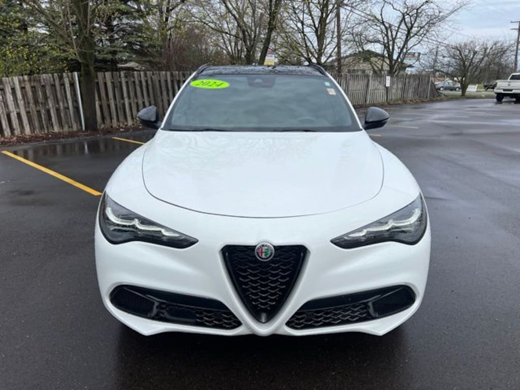 Used 2024 Alfa Romeo Stelvio Veloce SUV