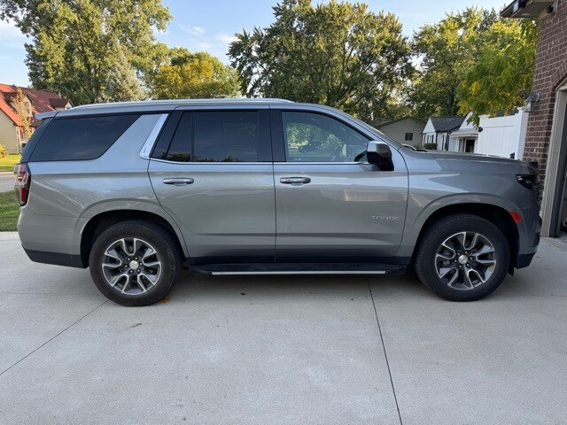 2023 Chevrolet Tahoe LT photo 3