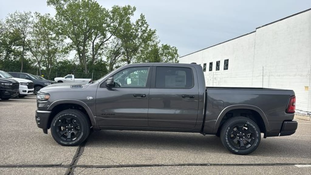 New 2026 Ram 1500 BIG HORN CREW CAB 4X4 5'7 BOX Pickup
