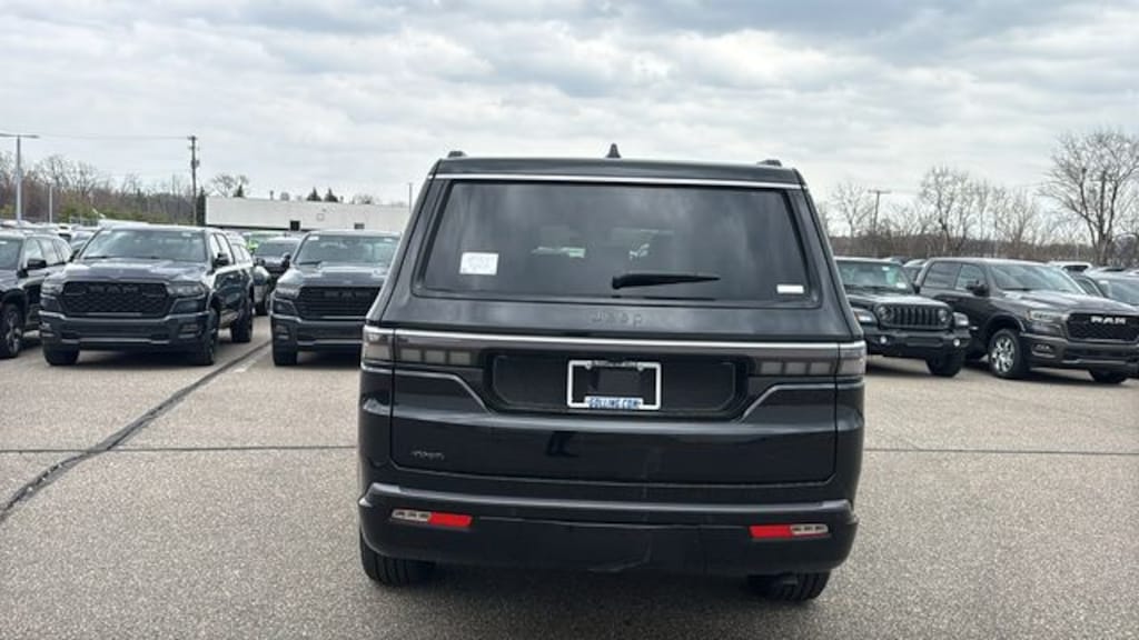 New 2026 Jeep Grand Wagoneer 4X4 Sport Utility