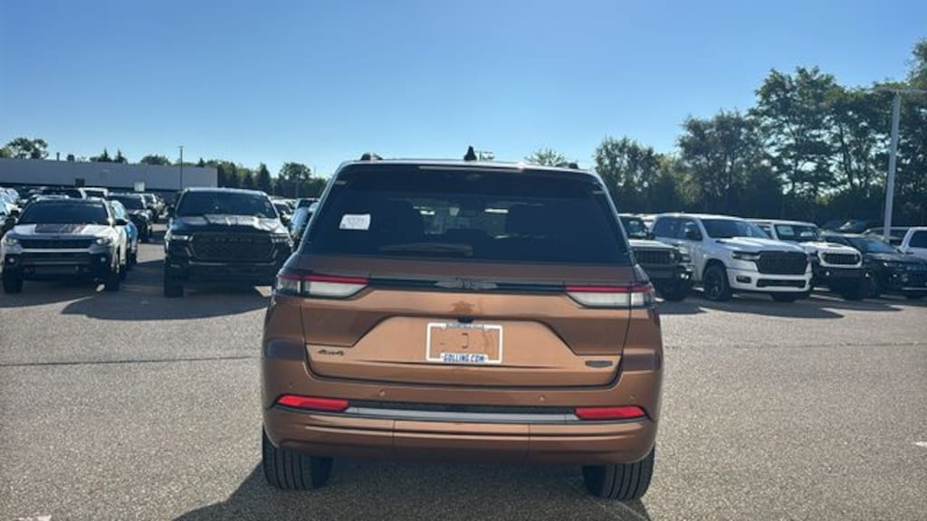 New 2027 Jeep Grand Cherokee SUMMIT 4X4 Sport Utility