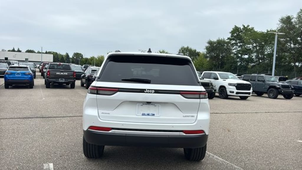 New 2027 Jeep Grand Cherokee LIMITED 4X4 Sport Utility