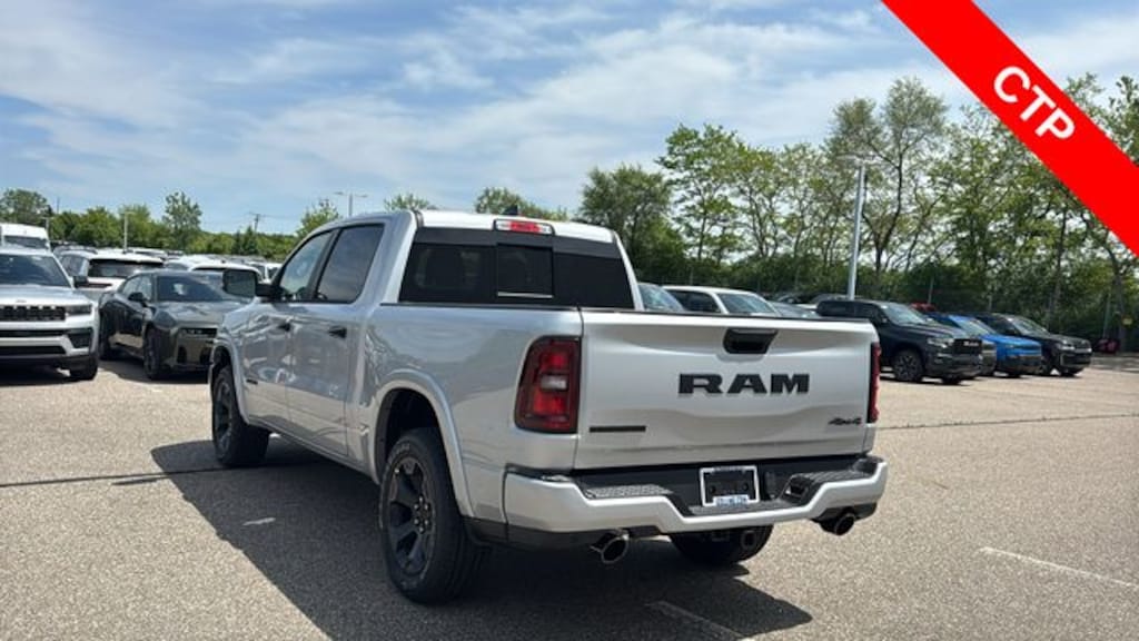 New 2026 Ram 1500 BIG HORN CREW CAB 4X4 5'7 BOX Pickup