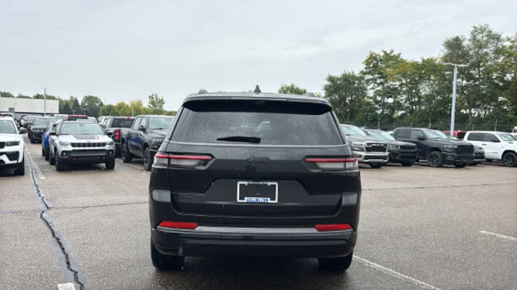 New 2027 Jeep Grand Cherokee L 3 Row LIMITED 4X4 Sport Utility