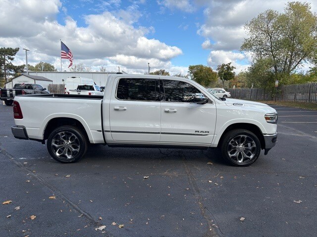 2023 Ram 1500 Limited photo 4