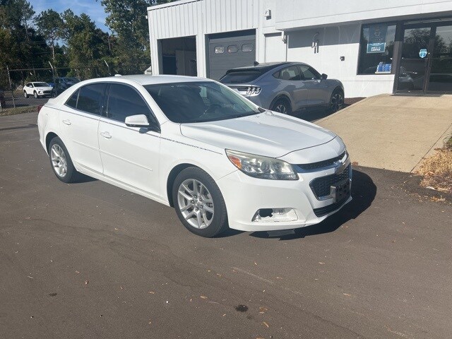 2015 Chevrolet Malibu 1LT photo 3
