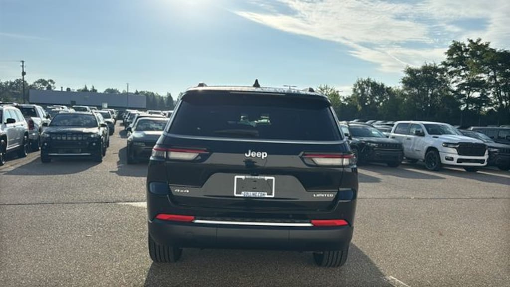 New 2027 Jeep Grand Cherokee L LIMITED 4X4 Sport Utility