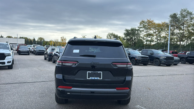 New 2027 Jeep Grand Cherokee L 3 Row SUMMIT 4X4 Sport Utility