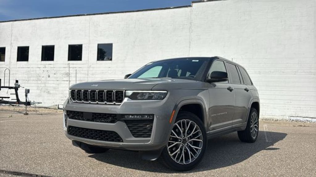 New 2027 Jeep Grand Cherokee 2 Row SUMMIT 4X4 Sport Utility