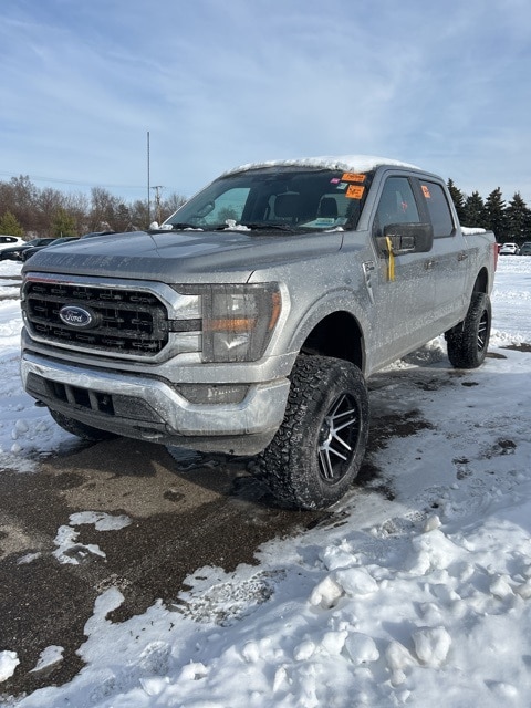 2023 Ford F-150 XL's photo