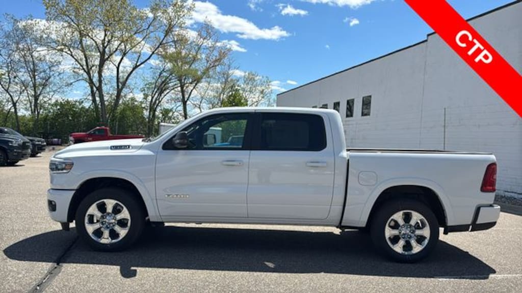 New 2026 Ram 1500 BIG HORN CREW CAB 4X4 5'7 BOX Pickup