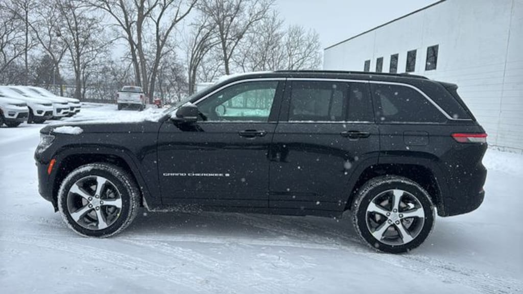 New 2026 Jeep Grand Cherokee LIMITED 4X4 Sport Utility