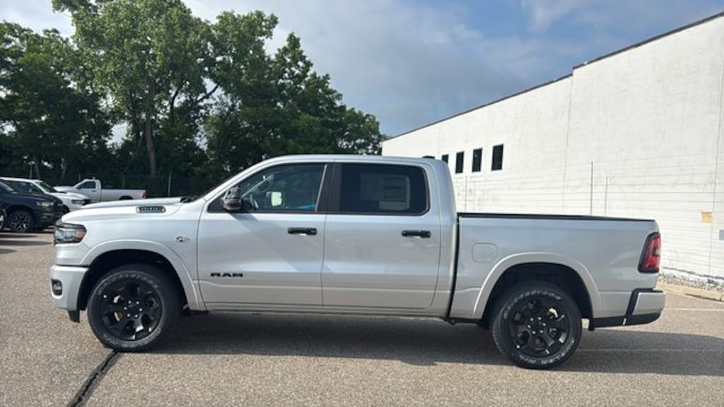 New 2026 Ram 1500 BIG HORN CREW CAB 4X4 5'7 BOX Pickup