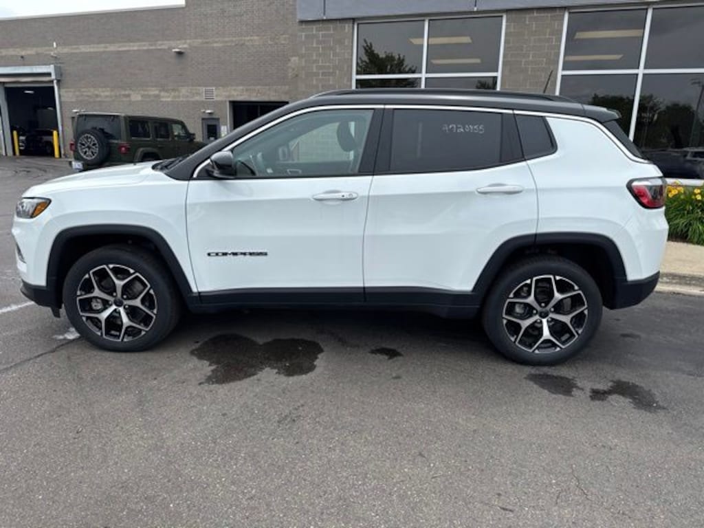 Certified 2025 Jeep Compass Limited SUV