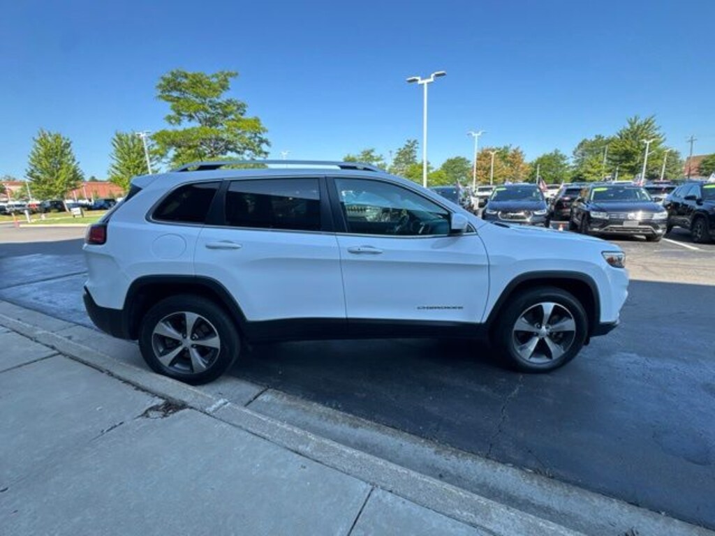Used 2020 Jeep Cherokee Limited SUV