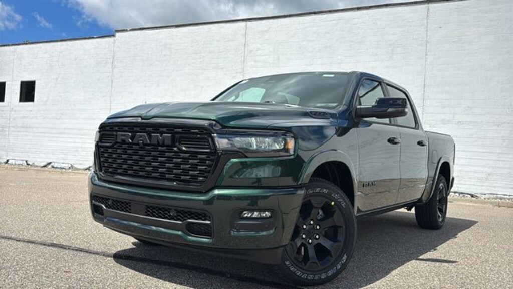 New 2026 Ram 1500 BIG HORN CREW CAB 4X4 5'7 BOX Pickup