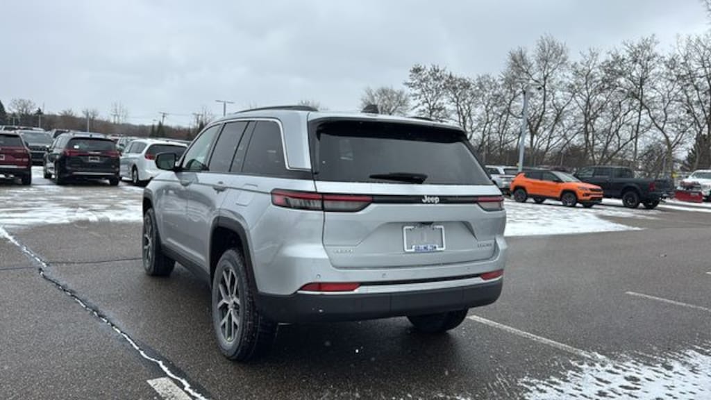 Used 2025 Jeep Grand Cherokee Limited SUV