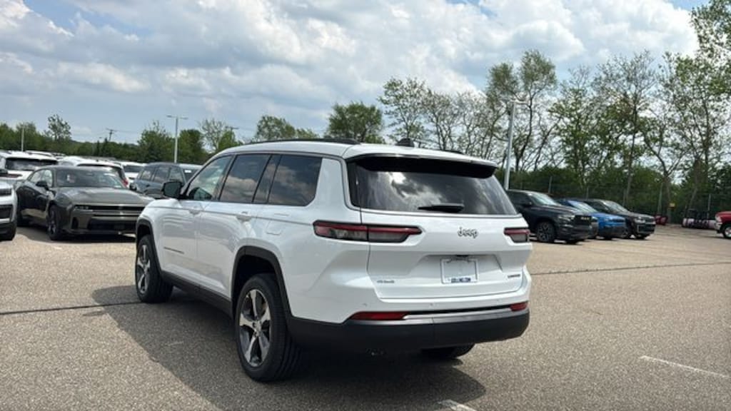Used 2026 Jeep Grand Cherokee L Limited SUV