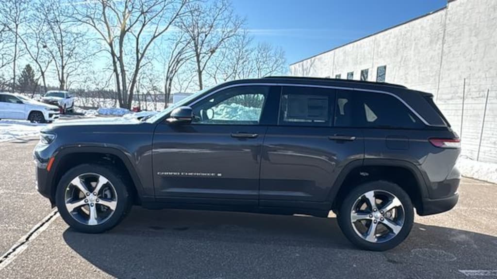New 2026 Jeep Grand Cherokee LIMITED 4X4 Sport Utility