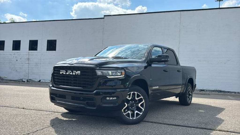New 2027 Ram 1500 LARAMIE CREW CAB 4X4 5'7 BOX Pickup