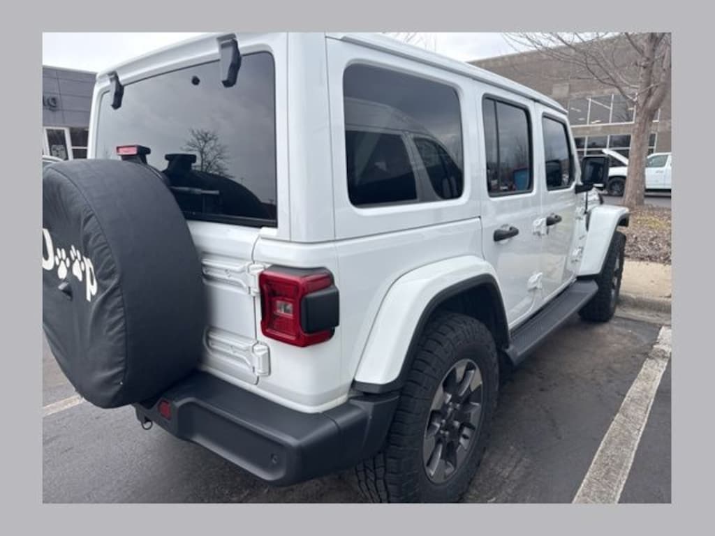 Used 2018 Jeep Wrangler Unlimited Sahara SUV