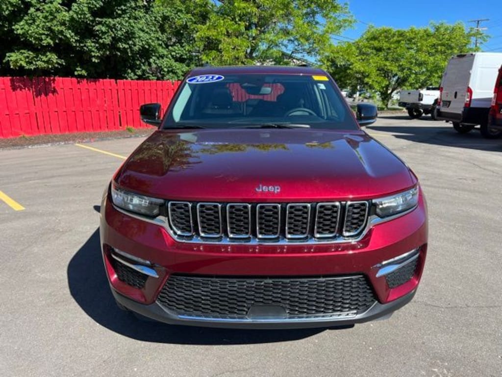 Used 2023 Jeep Grand Cherokee Limited SUV
