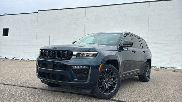 2027 Jeep Grand Cherokee L