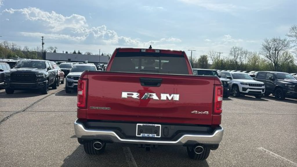 New 2026 Ram 1500 BIG HORN CREW CAB 4X4 5'7 BOX Pickup