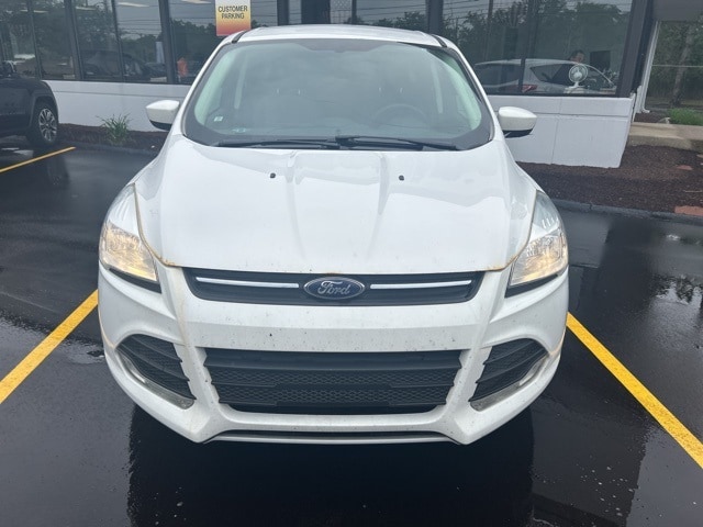 Used 2015 Ford Escape SE with VIN 1FMCU0G7XFUB42261 for sale in Bloomfield, MI