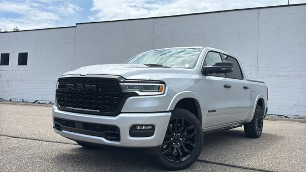 New 2026 Ram 1500 LIMITED CREW CAB 4X4 5'7 BOX Pickup