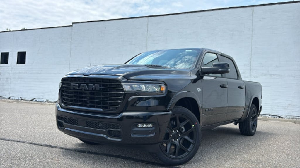 New 2026 Ram 1500 LARAMIE CREW CAB 4X4 5'7 BOX Pickup
