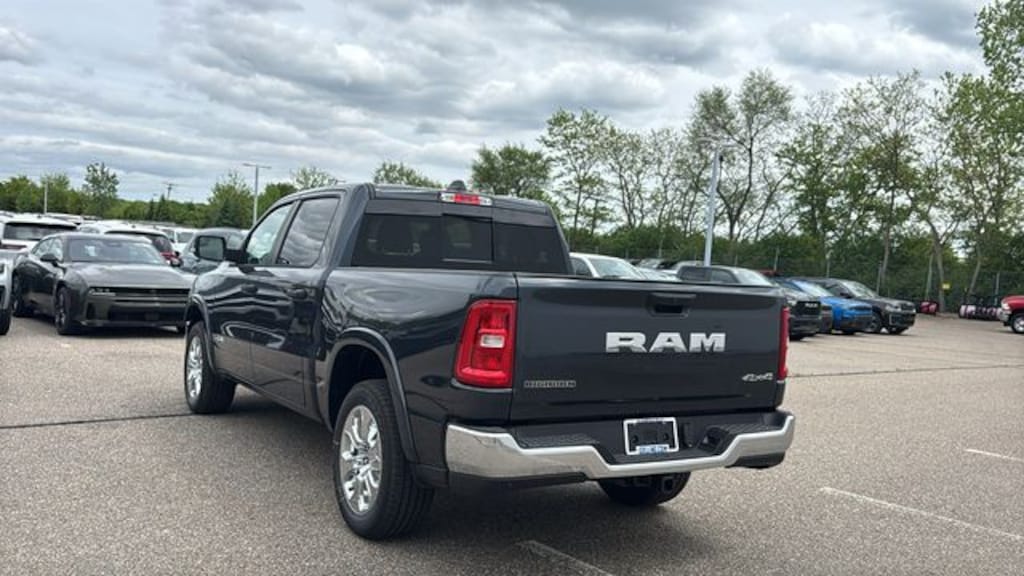 New 2026 Ram 1500 BIG HORN CREW CAB 4X4 5'7 BOX Pickup