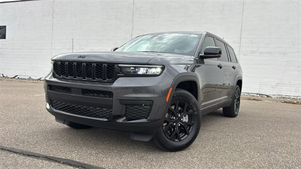 New 2025 Jeep Grand Cherokee L Laredo Sport Utility