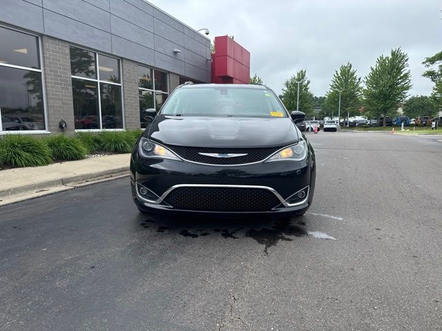 Used 2018 Chrysler Pacifica Touring L Plus with VIN 2C4RC1EG4JR130560 for sale in Bloomfield Township, MI