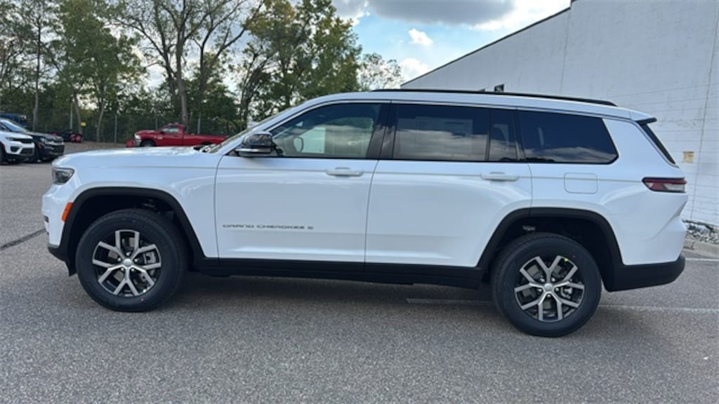 New 2025 Jeep Grand Cherokee L LIMITED 4X4 Sport Utility