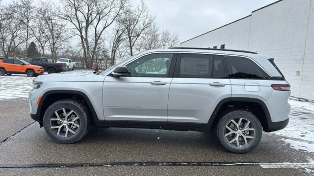Used 2025 Jeep Grand Cherokee Limited SUV