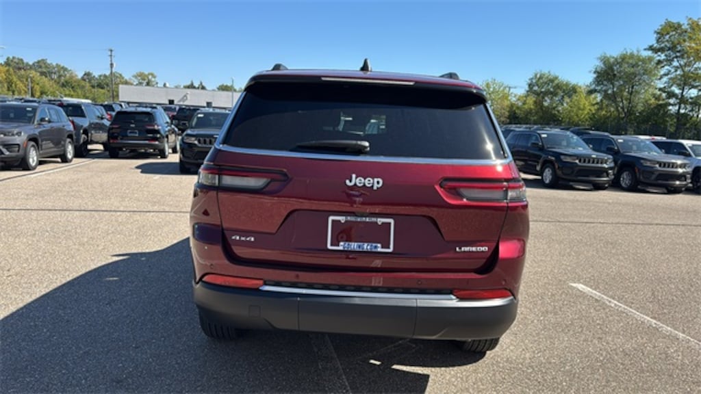 New 2025 Jeep Grand Cherokee L LAREDO X 4X4 Sport Utility