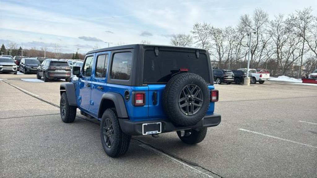 New 2026 Jeep Wrangler 4-DOOR SPORT S Sport Utility