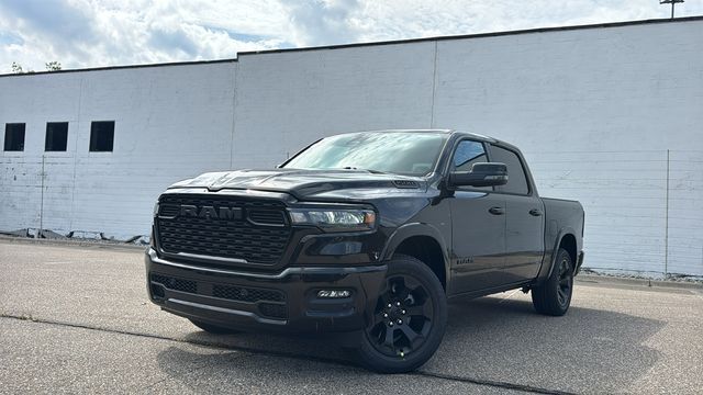 2027 Ram 1500 BIG HORN CREW CAB 4X4 5'7 BOX Pickup