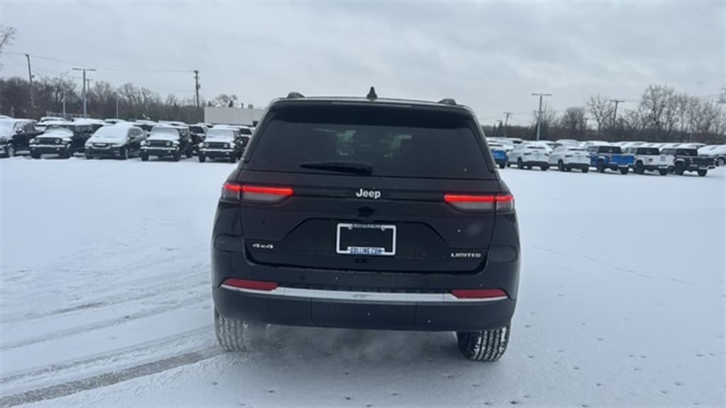 New 2025 Jeep Grand Cherokee Limited Sport Utility