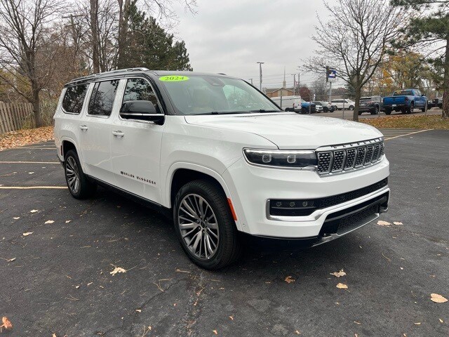2024 Jeep Grand Wagoneer L III photo 3