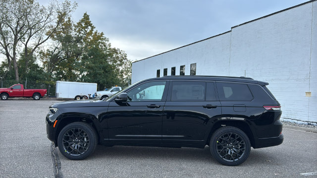 New 2027 Jeep Grand Cherokee L 3 Row SUMMIT 4X4 Sport Utility