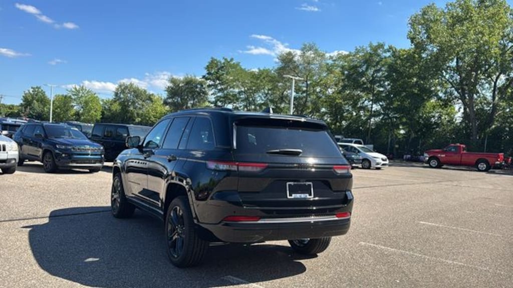 New 2027 Jeep Grand Cherokee LIMITED RESERVE 4X4 Sport Utility