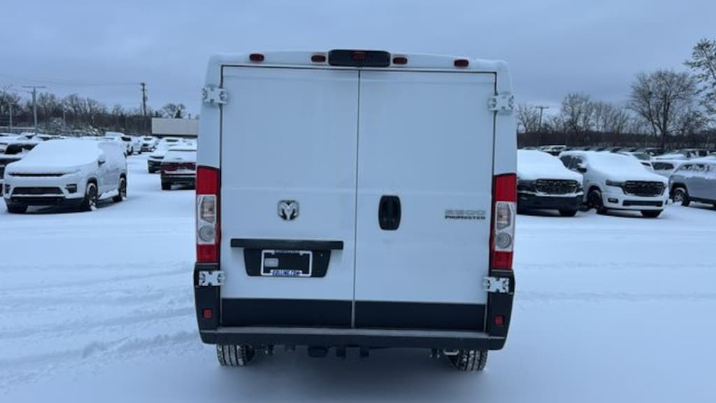 New 2026 Ram ProMaster PROMASTER 2500 TRADESMAN CARGO VAN LOW ROOF 136' W Cargo Van