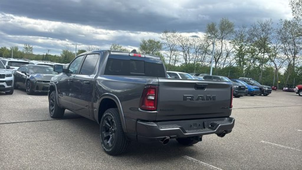 New 2026 Ram 1500 BIG HORN CREW CAB 4X4 5'7 BOX Pickup