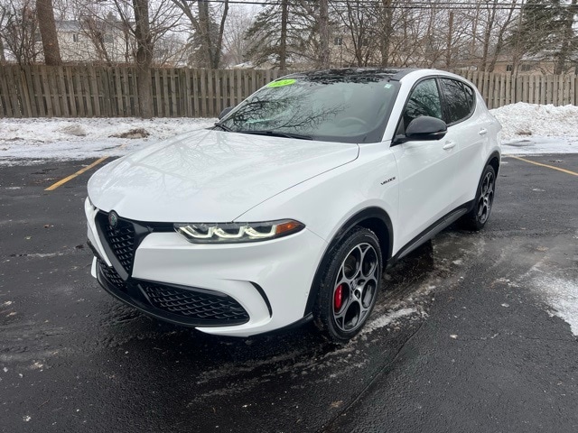 2024 Alfa Romeo Tonale Veloce's photo