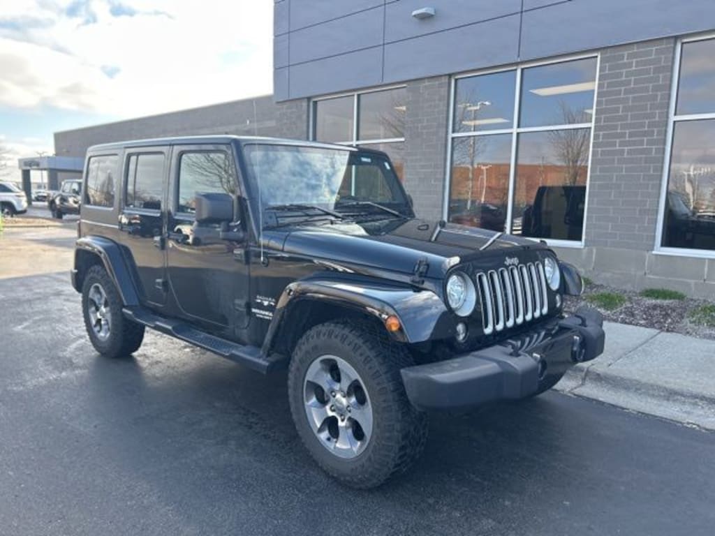 Used 2017 Jeep Wrangler Unlimited Sahara SUV