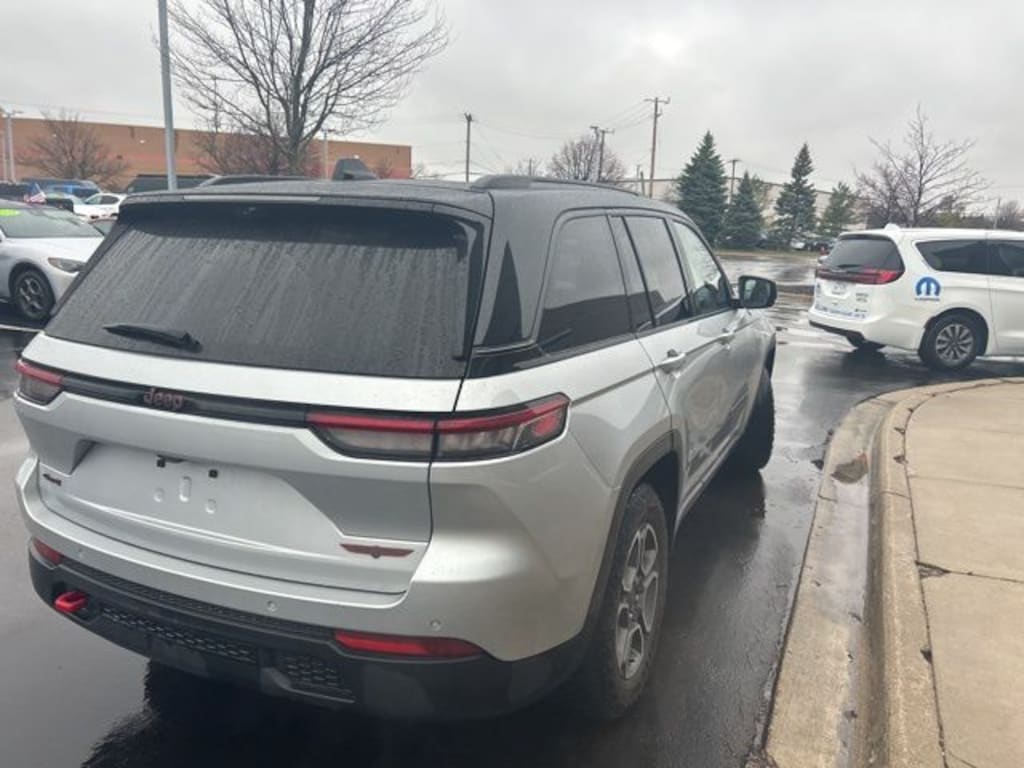 Used 2022 Jeep Grand Cherokee Trailhawk SUV
