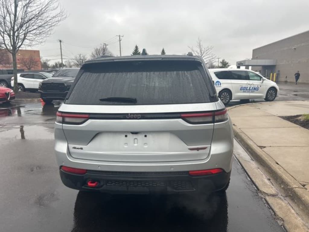 Used 2022 Jeep Grand Cherokee Trailhawk SUV